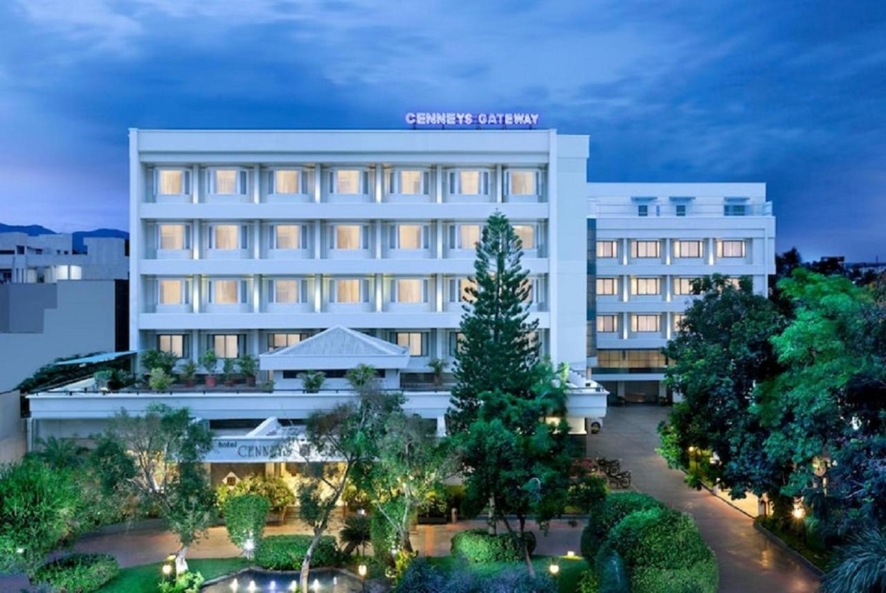 Hotel Cenneys Gateway Salem Bagian luar foto