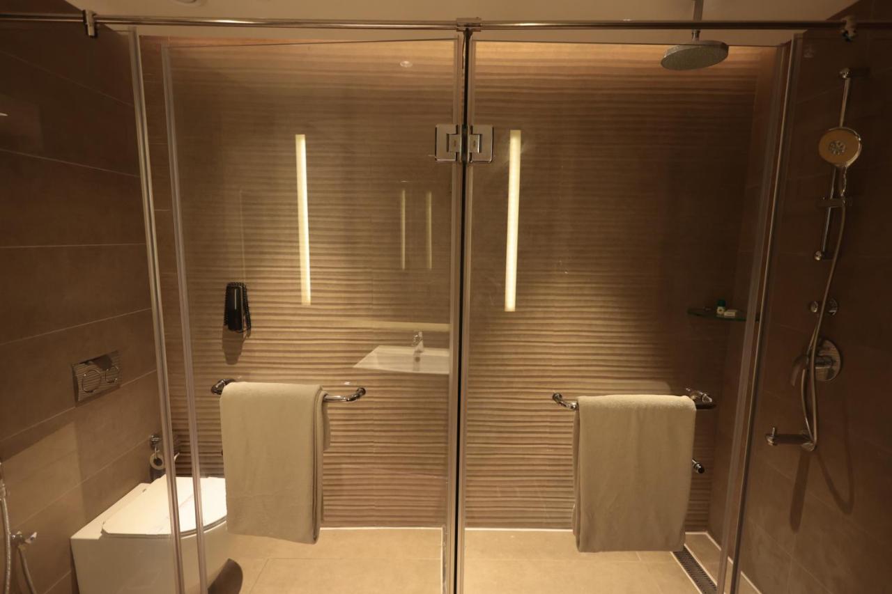 Hotel Cenneys Gateway Salem Bagian luar foto