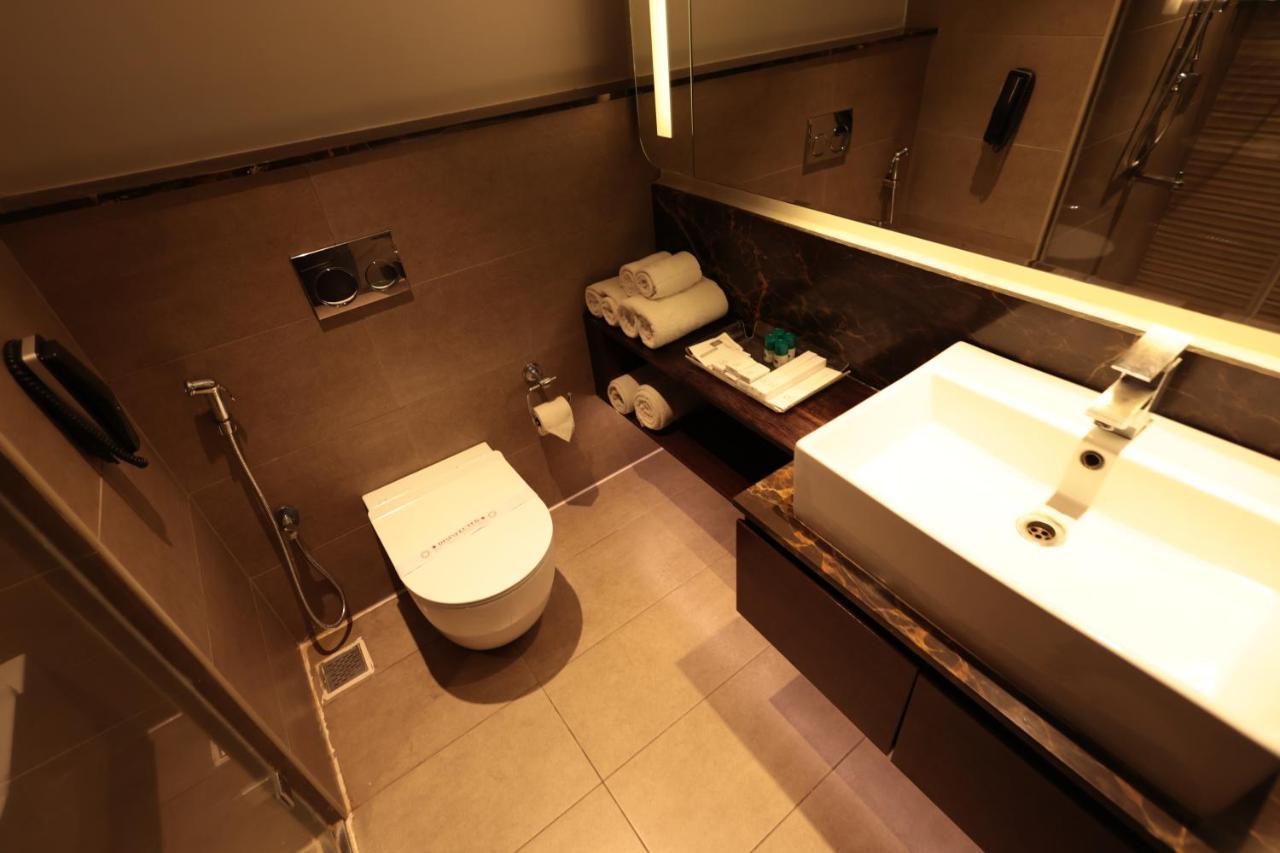 Hotel Cenneys Gateway Salem Bagian luar foto