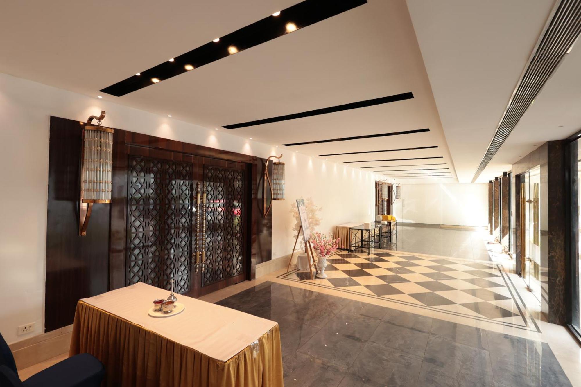 Hotel Cenneys Gateway Salem Bagian luar foto